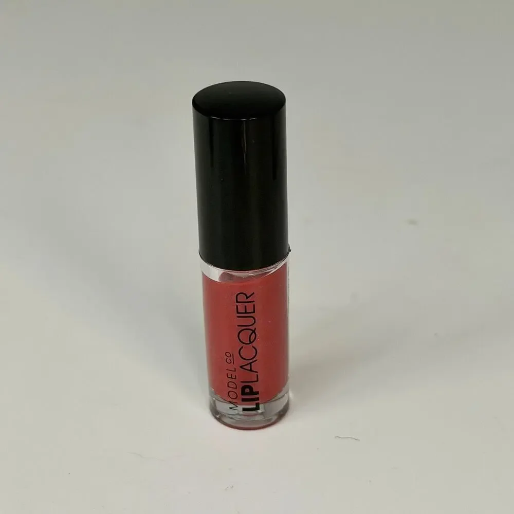 Model Co Lip Lacquer High Gloss Socialite Reddish-Pink Travel .05 oz 1.5 ml NIB